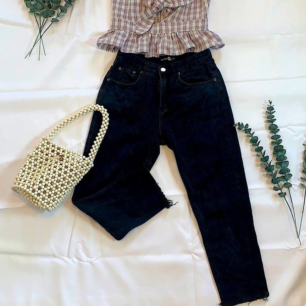 ♥︎ Straight Legged Jeans ♥︎
